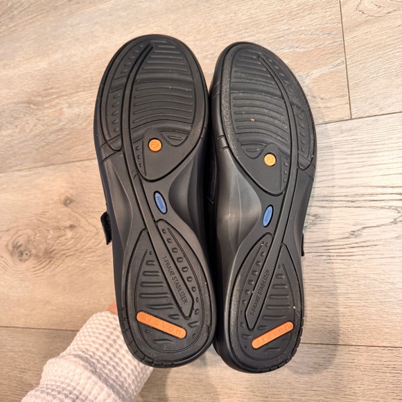 Aravon Comfort by New Balance Black Leather Womens 11 Mary Jane Strap Shoes - Picture 7 of 8